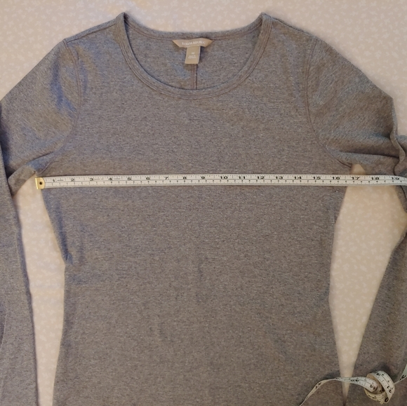 NWOT Banana Republic Scoop Neck Long Sleeve Tee - Picture 3 of 7